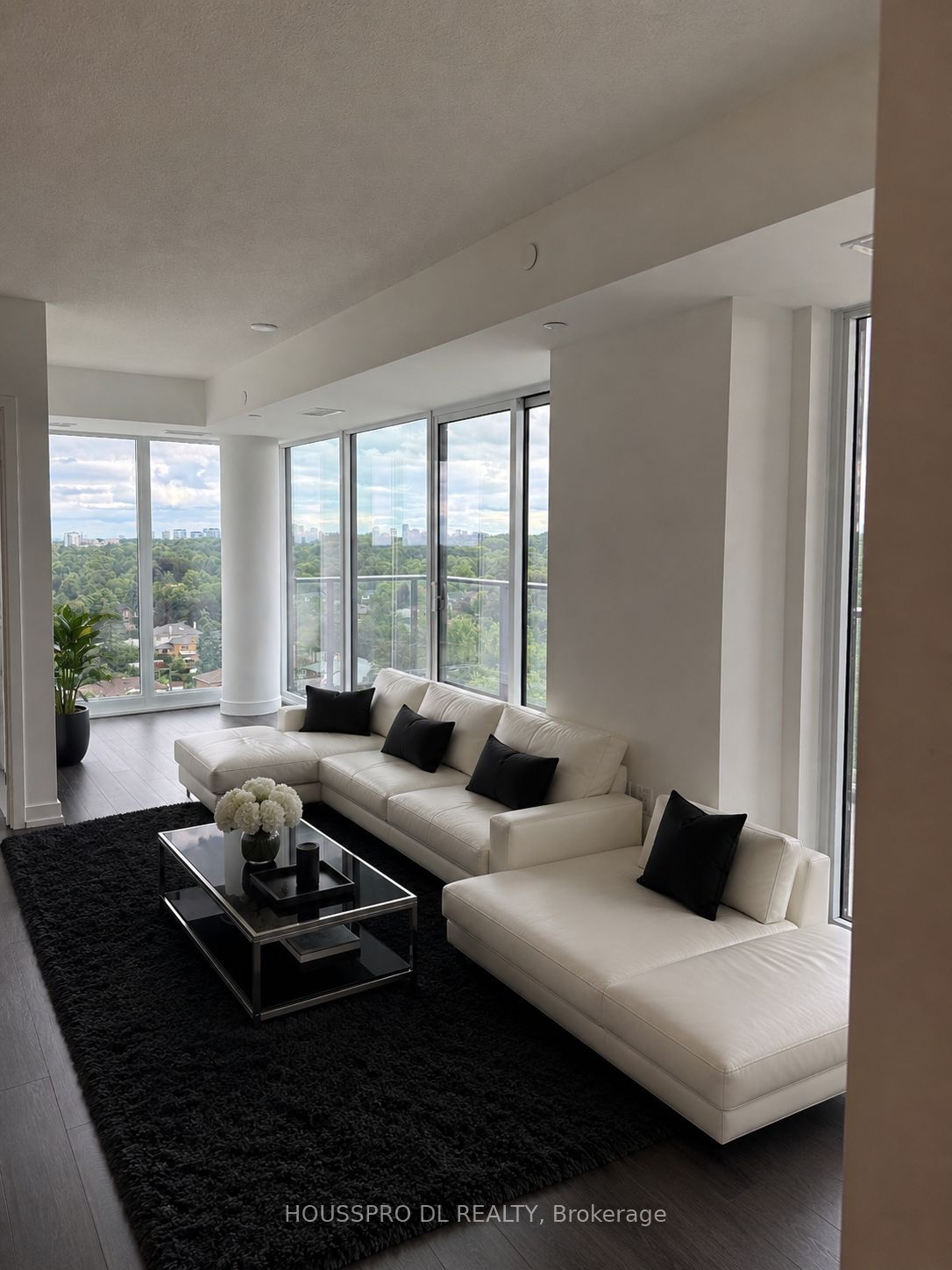 4000 Eglinton Avenue W 1010, Toronto, ON M9A 4M2 photo 4