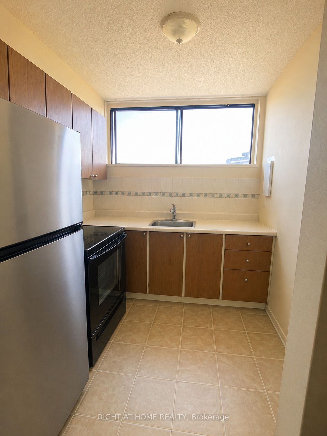 4673 Jane Street 811, Toronto, ON M3N 2L1 photo 4