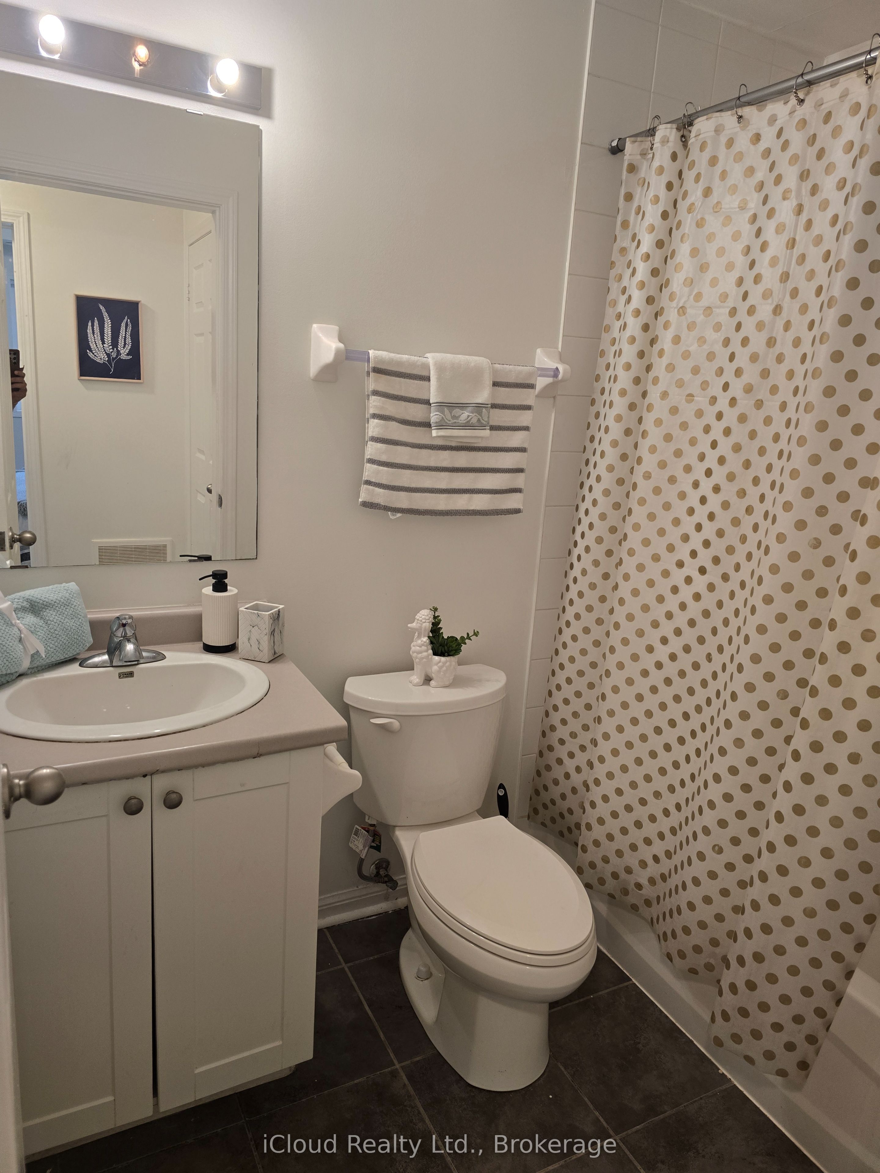 2891 Rio Court 111, Mississauga, ON L5M 0S3 photo 4