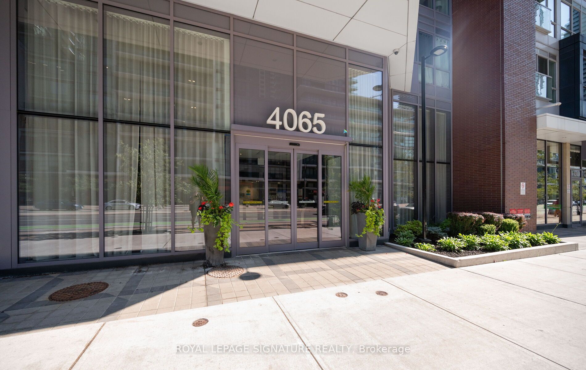 4065 Confederation Parkway 3512, Mississauga, ON L5B 0L4 photo 2