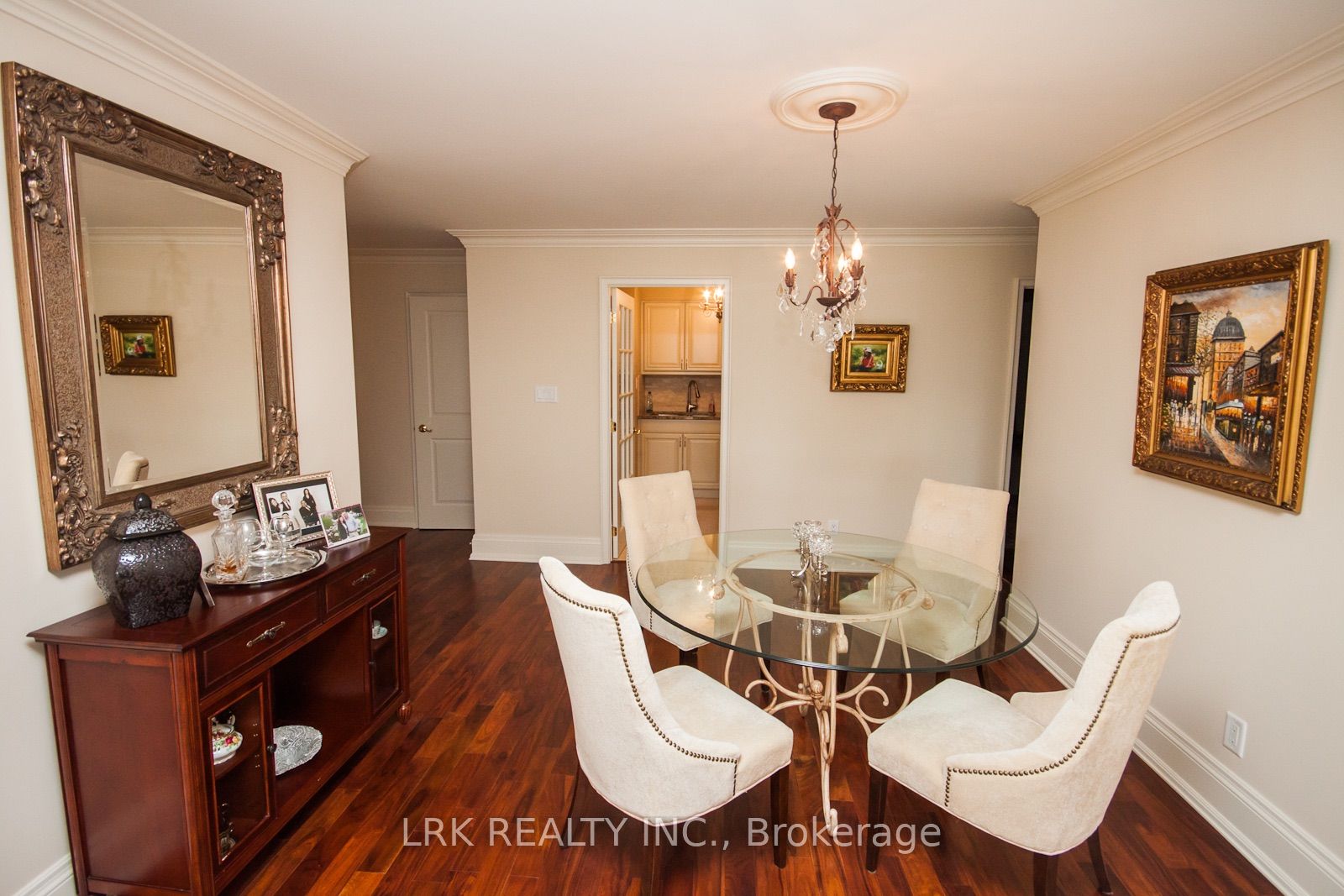 2261 Lakeshore Boulevard W 818, Toronto, ON M8V 3X1 photo 4