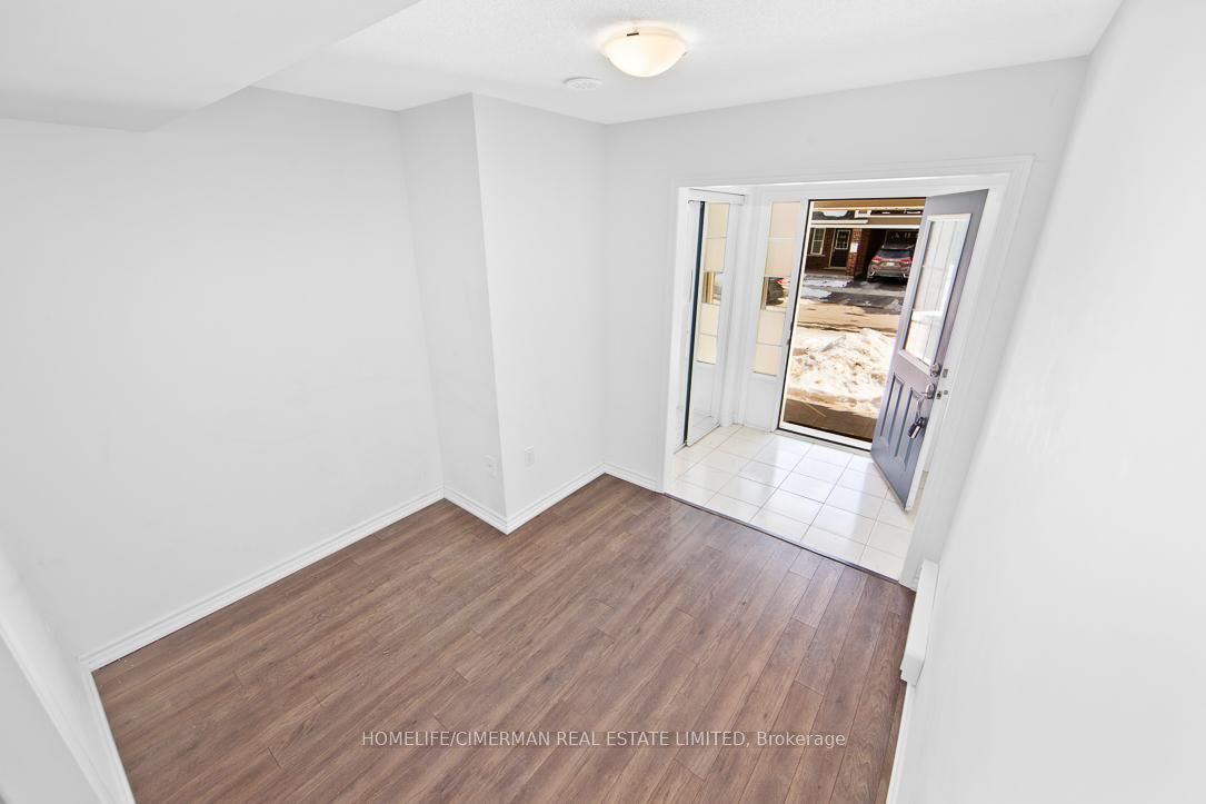552 Buckeye Court, Milton, ON L9E 1M2 photo 3