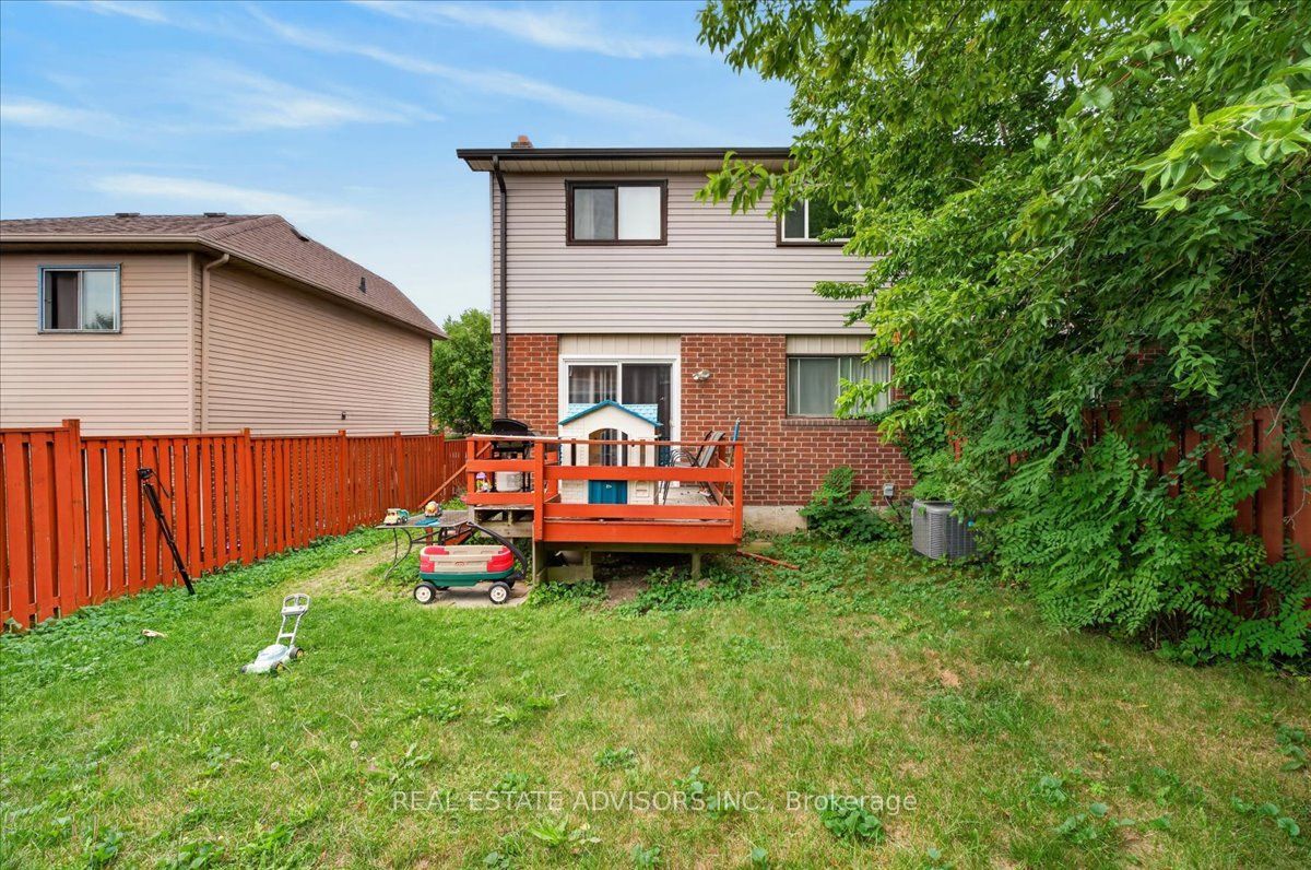 36 Mount Pleasant Drive, Brampton, ON L6Z 1K2 photo 4