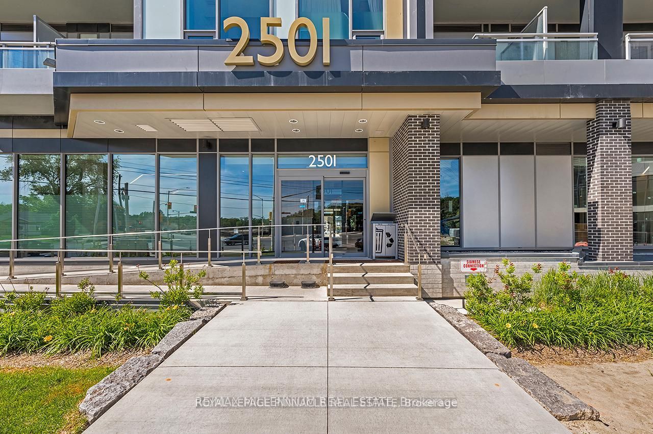 2501 Saw Whet Boulevard 450, Oakville, ON L6M 5N2 photo 2