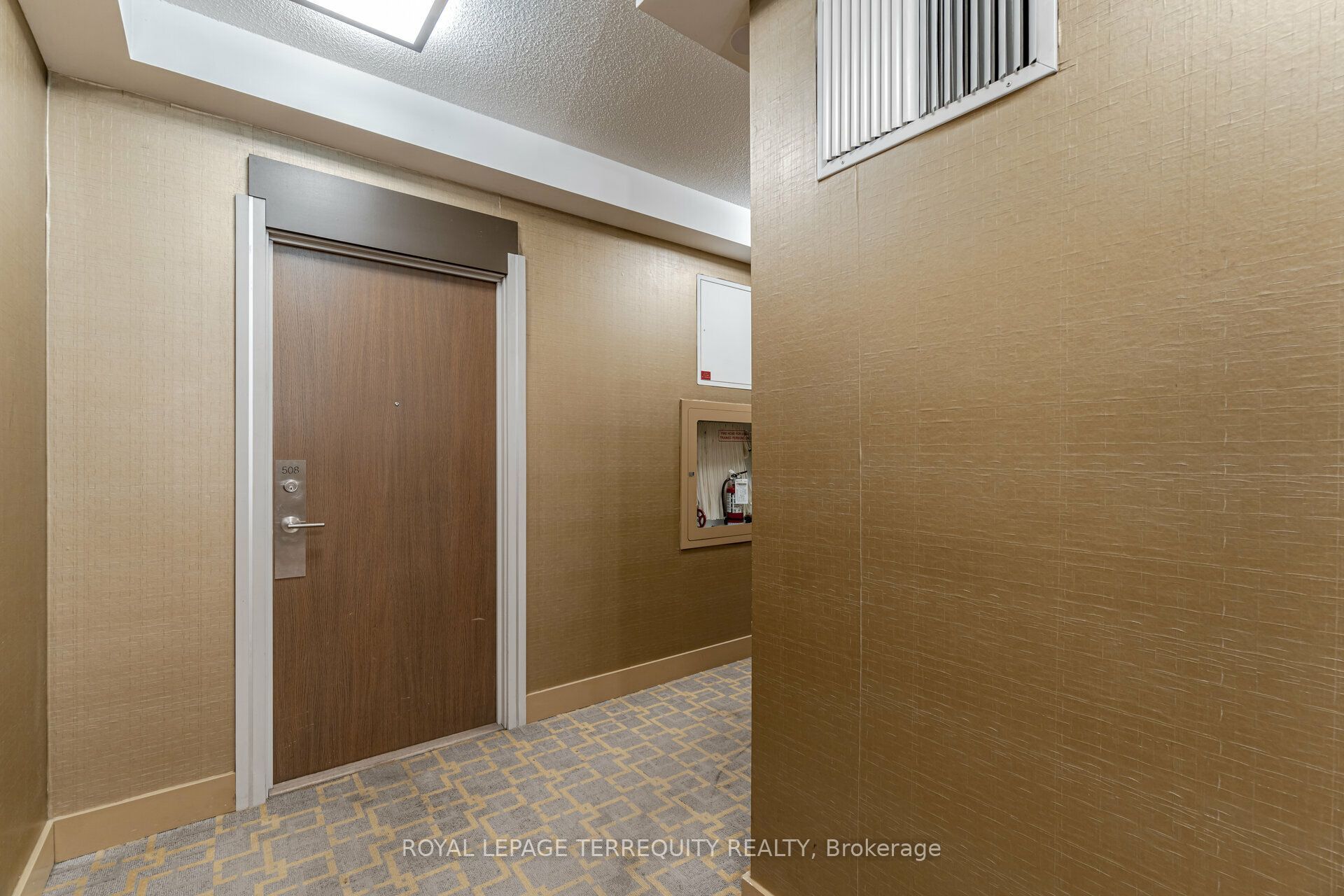3985 Grand Park Drive 508, Mississauga, ON L5B 0H8 photo 4