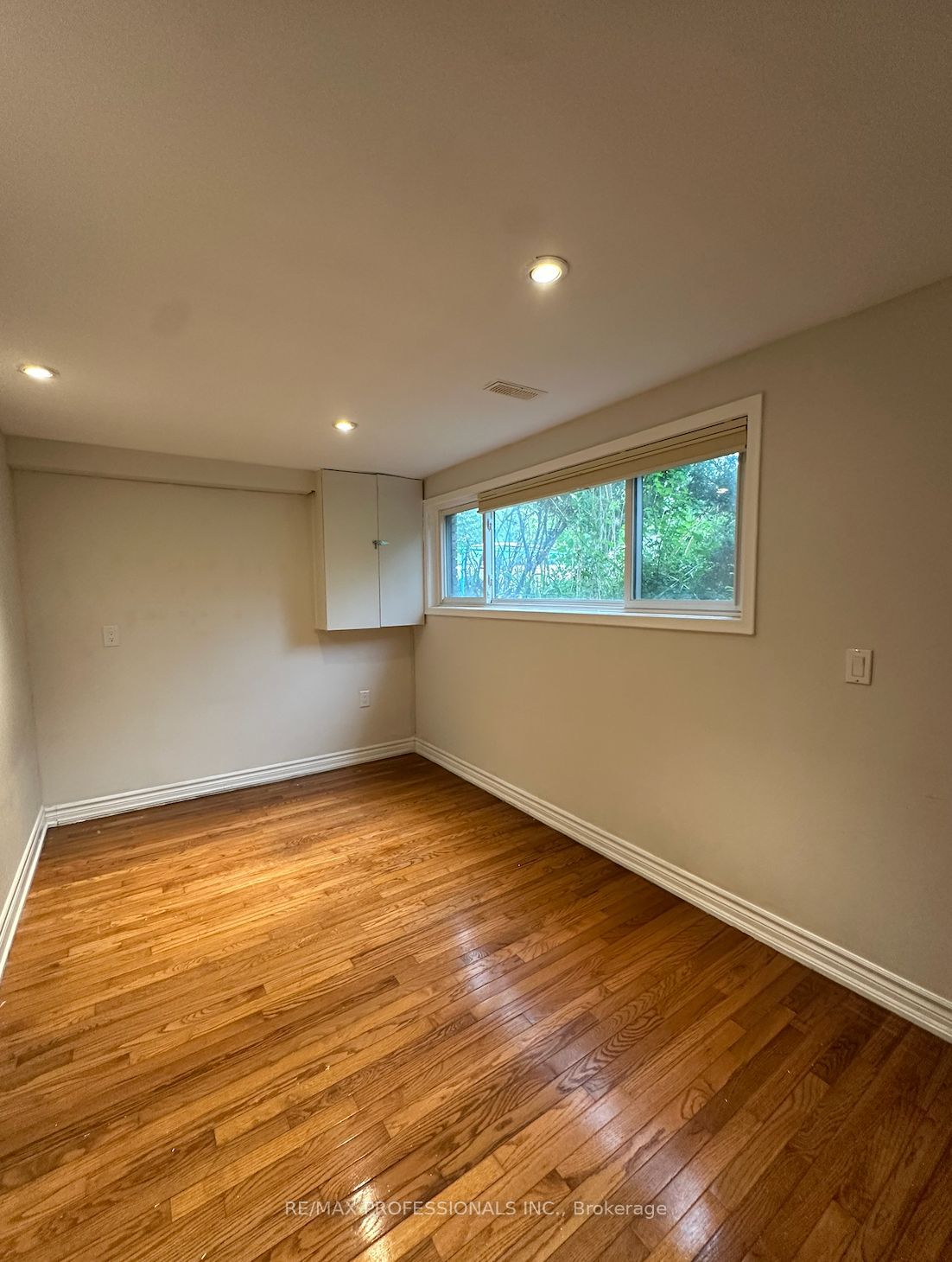 30 Woodbury Road Basement, Toronto, ON M8W 1X6 photo 4