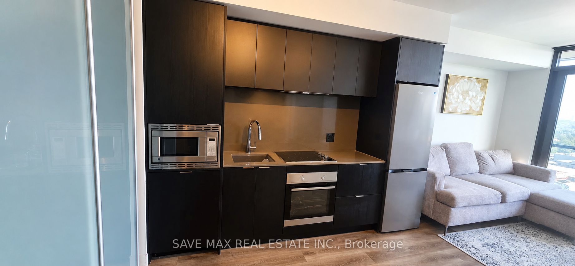 86 Dundas Street E 1606, Mississauga, ON L5A 0B1 photo 2