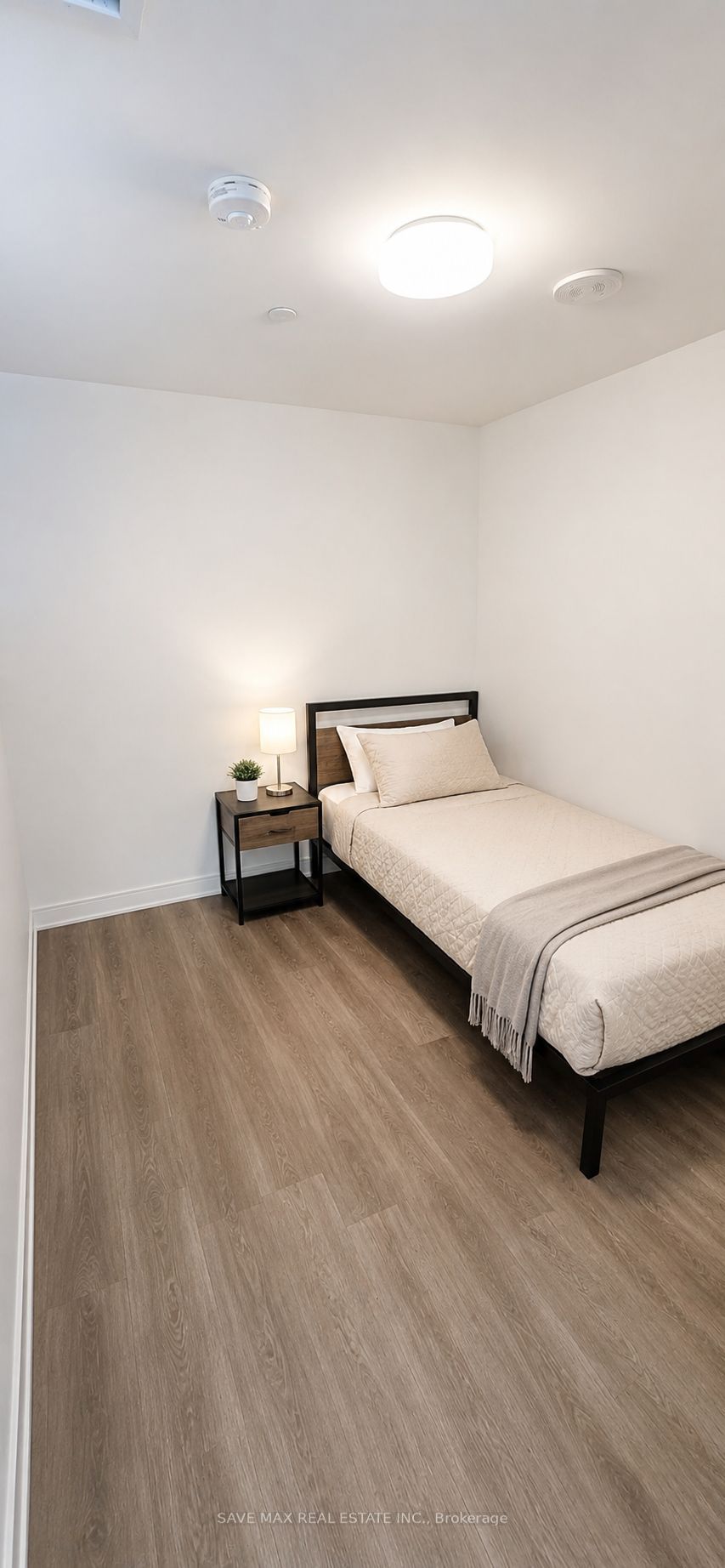 86 Dundas Street E 1606, Mississauga, ON L5A 0B1 photo 5