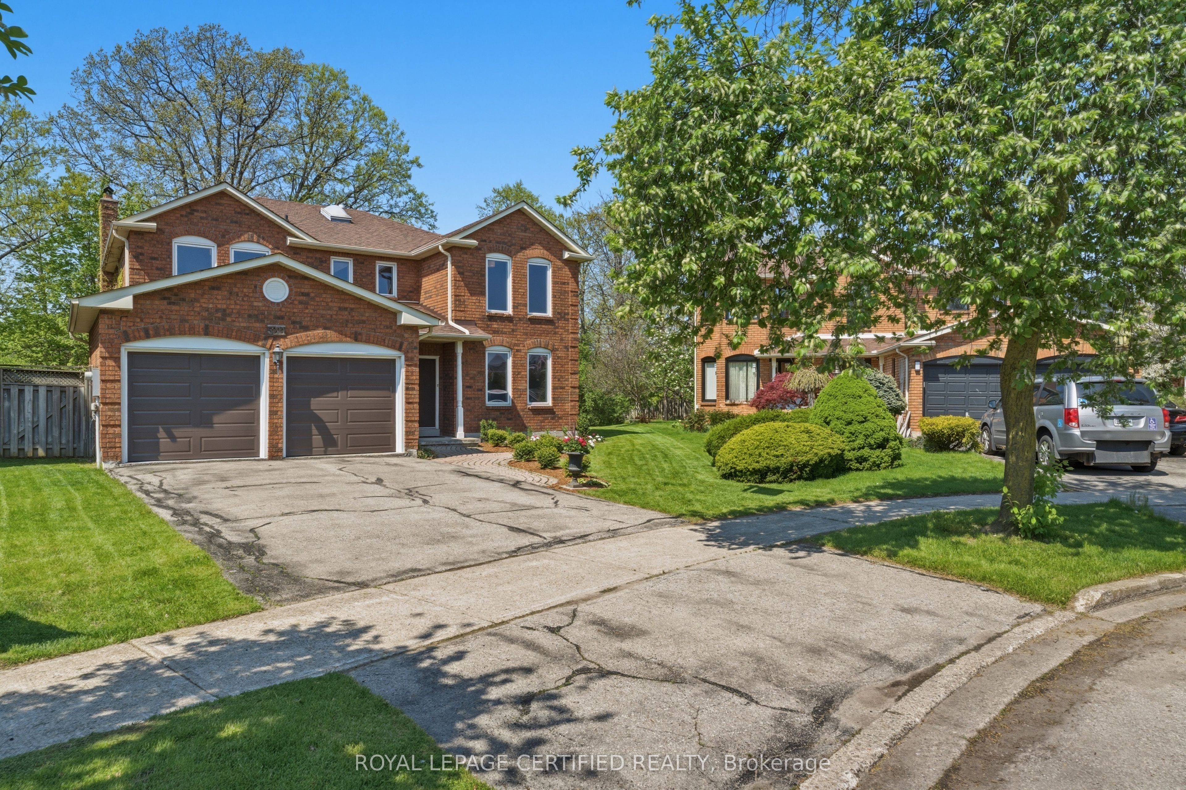 5211 Micmac Crescent, Mississauga, ON L5R 2E2