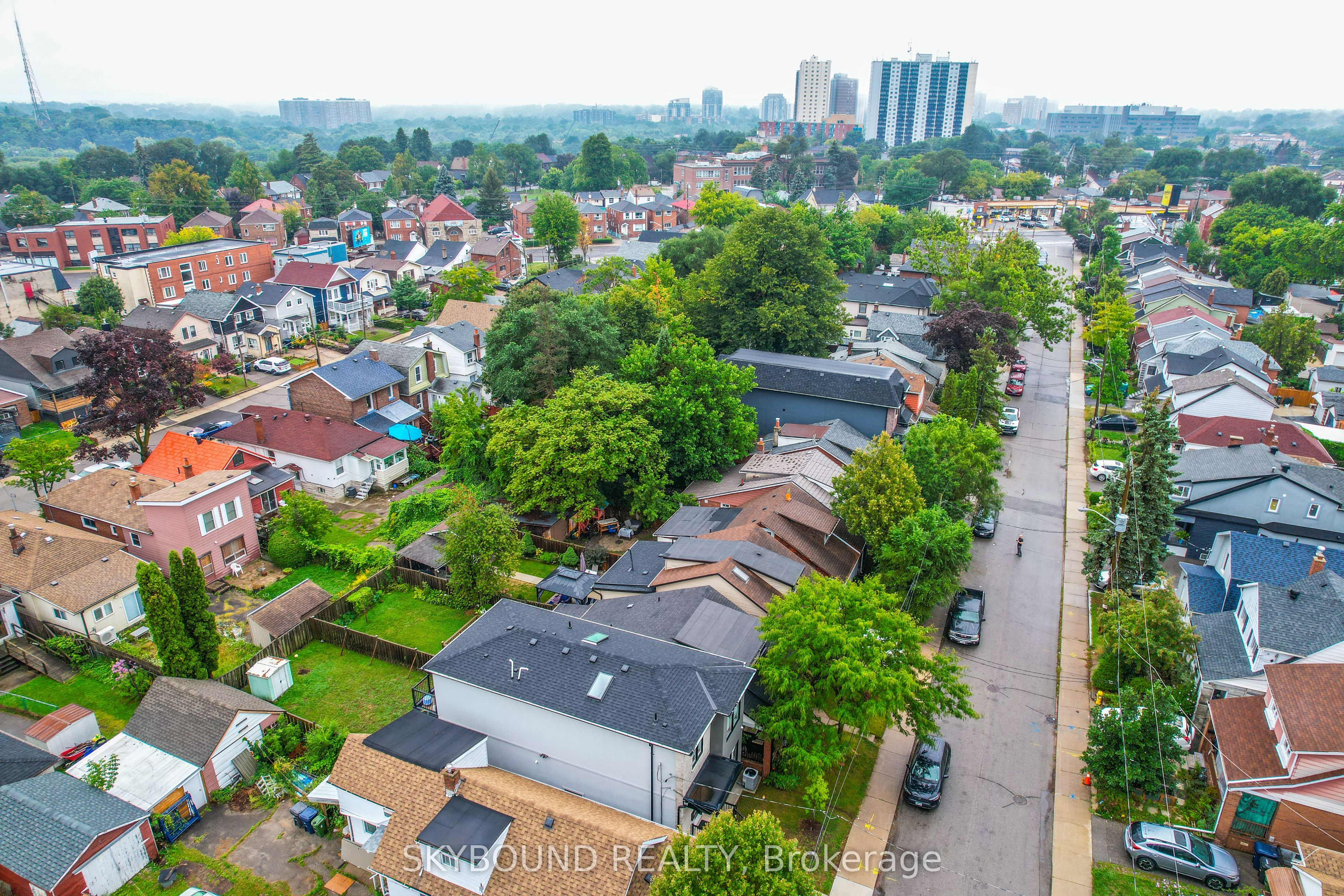 43 Craydon Avenue, Toronto, ON M6M 2C8 photo 3