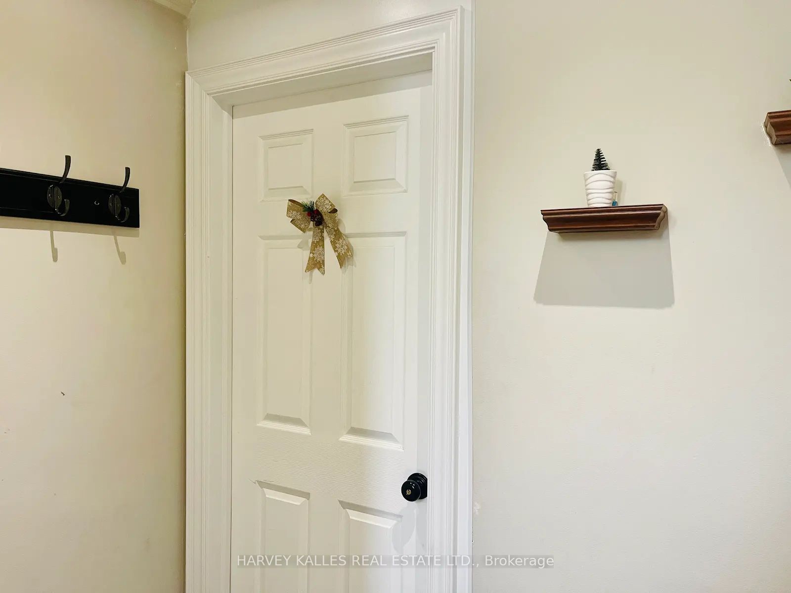 1538 Davenport Road Lower, Toronto, ON M6H 2J1 photo 3