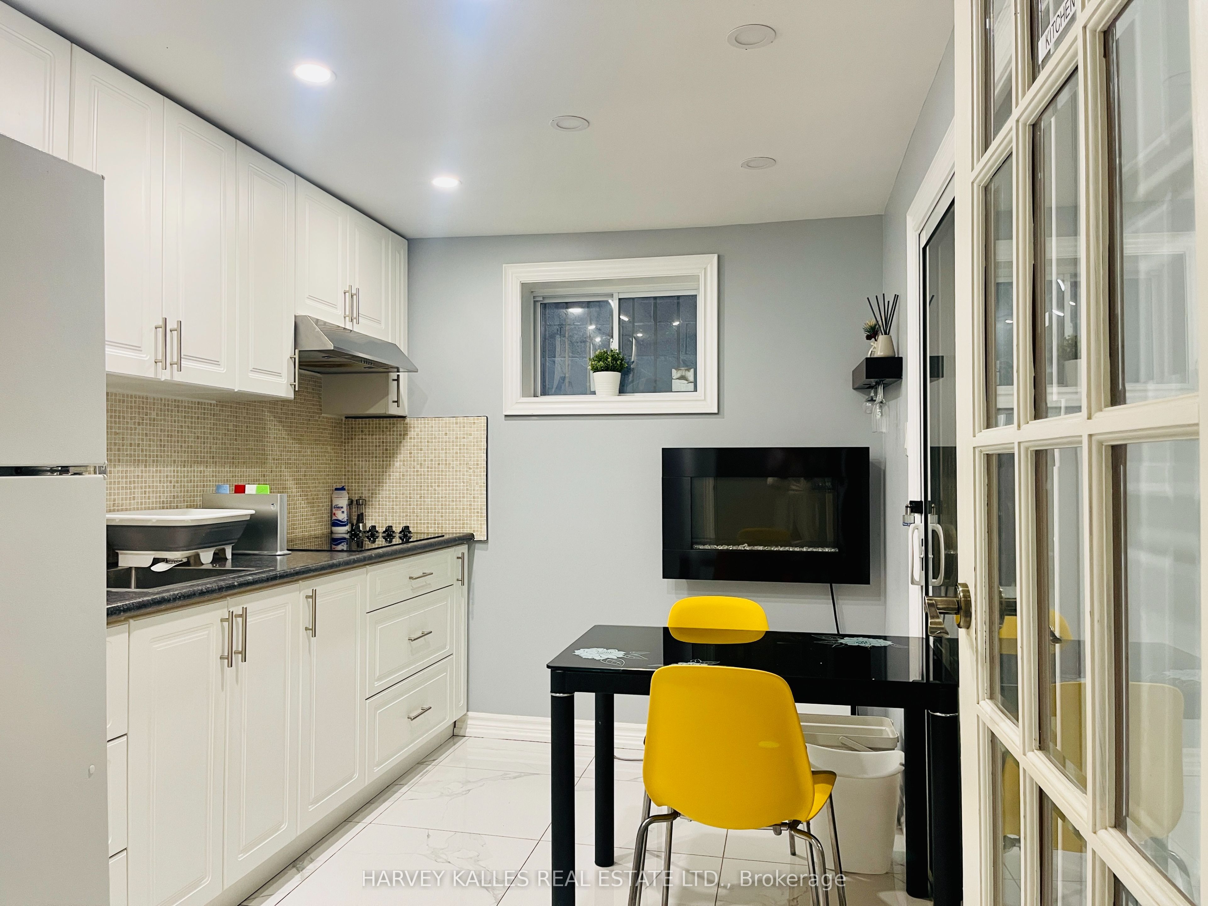 1538 Davenport Road Lower, Toronto, ON M6H 2J1 photo 5