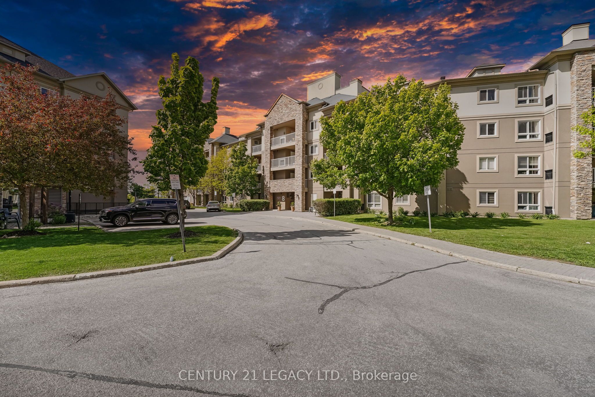 8 Dayspring Circle 1307, Brampton, ON L6P 2Z7 photo 2