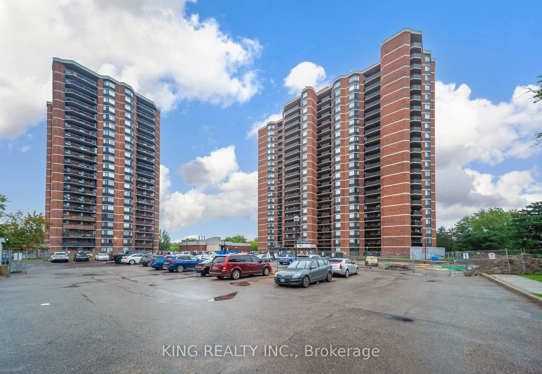 234 Albion Road 309, Toronto, ON M9W 6A5 photo 3