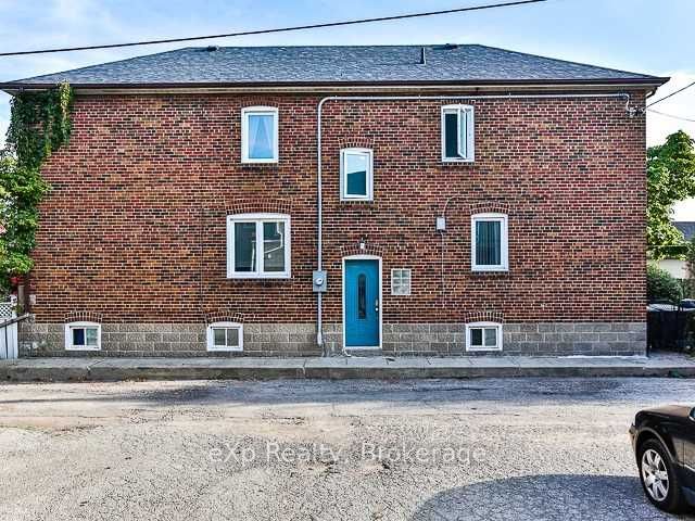 36 Second Street 02, Toronto, ON M8V 2X2 photo 2