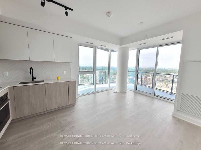 36 Zorra Street 3204, Toronto, ON M8Z 1R7 photo 2