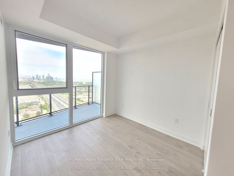 36 Zorra Street 3204, Toronto, ON M8Z 1R7 photo 4