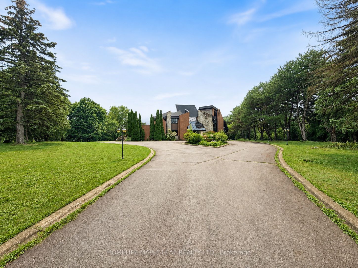 10 Edgeforest Drive, Brampton, ON L6P 0E1 photo 3