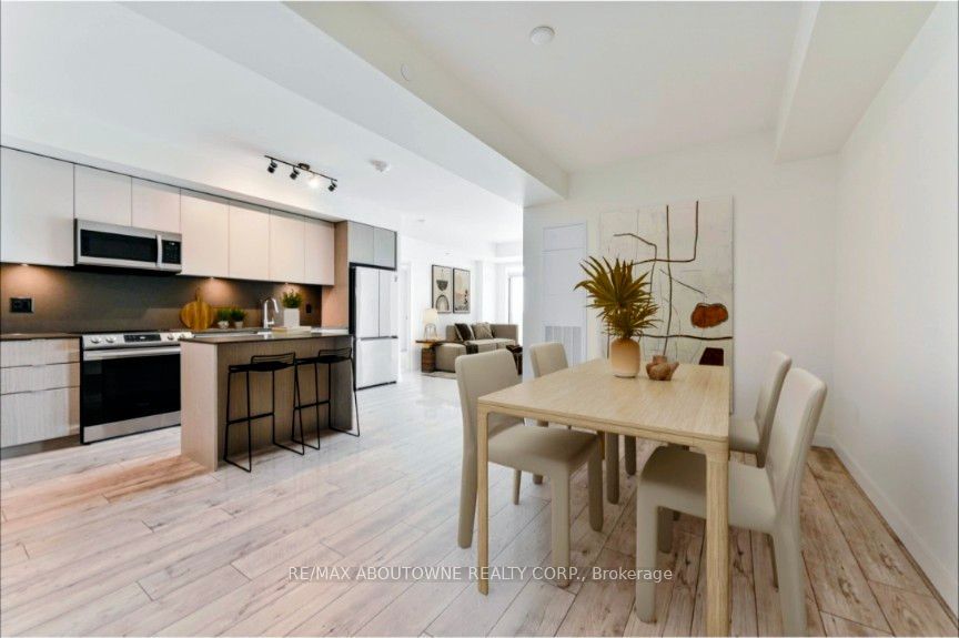 133 Bronte Road B607, Oakville, ON L6L 0H2 photo 4