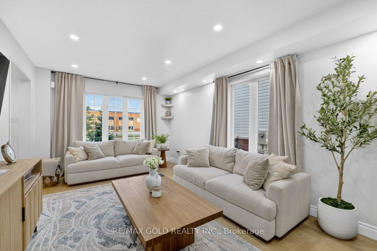 1110 DAVIS Lane, Milton, ON L9T 5P9 photo 3