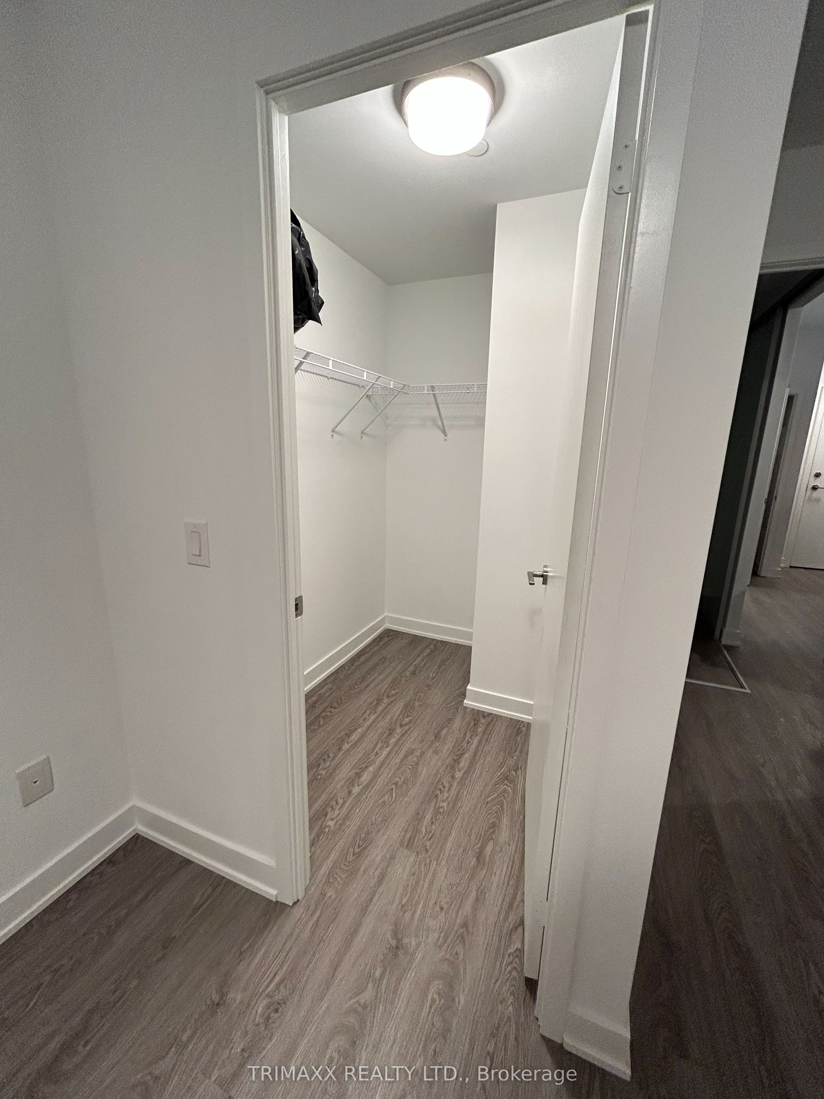 3005 Pine Glen Road 311, Oakville, ON L6M 5P5 photo 4