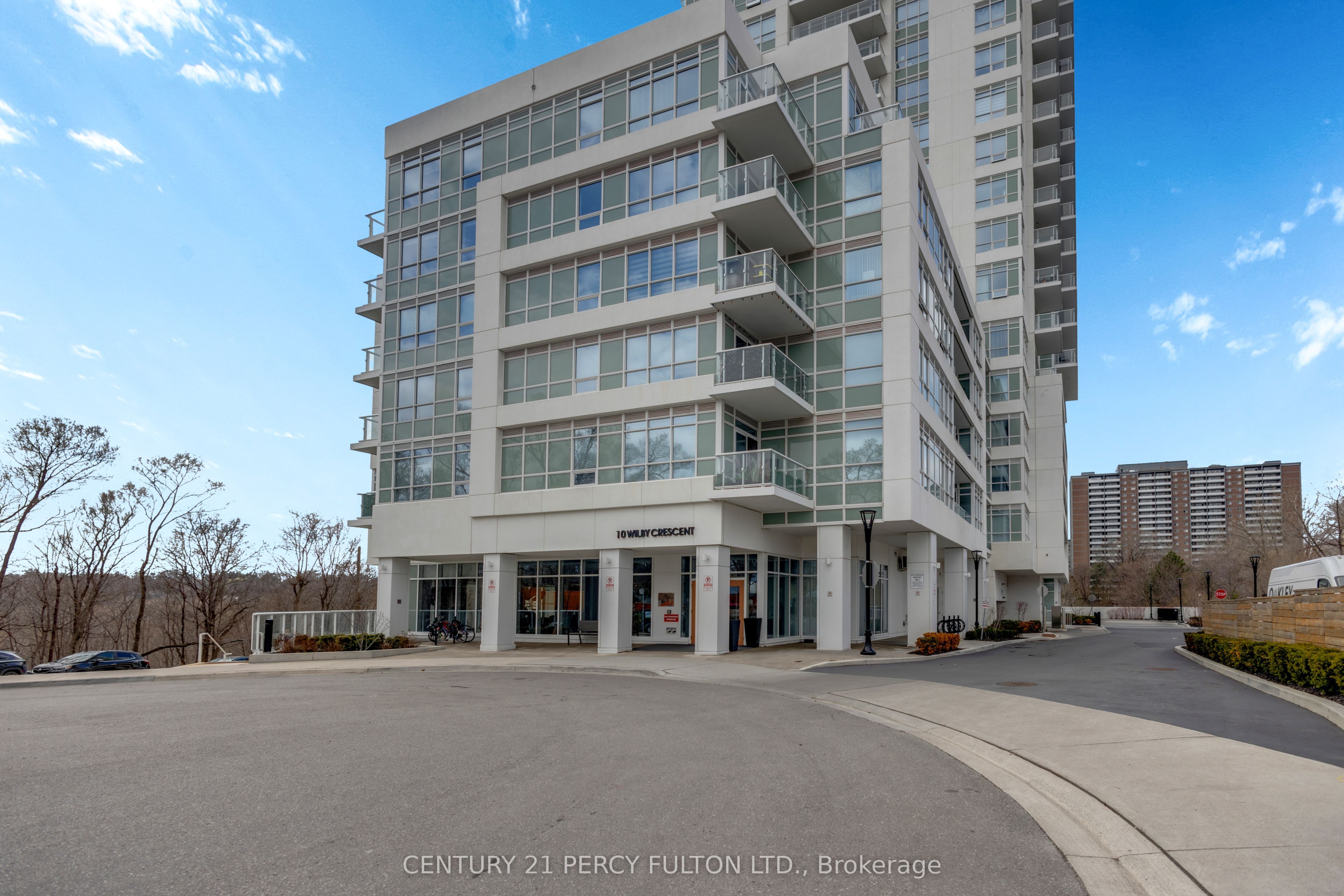 10 Wilby Crescent 1704, Toronto, ON M9N 1E5 photo 2