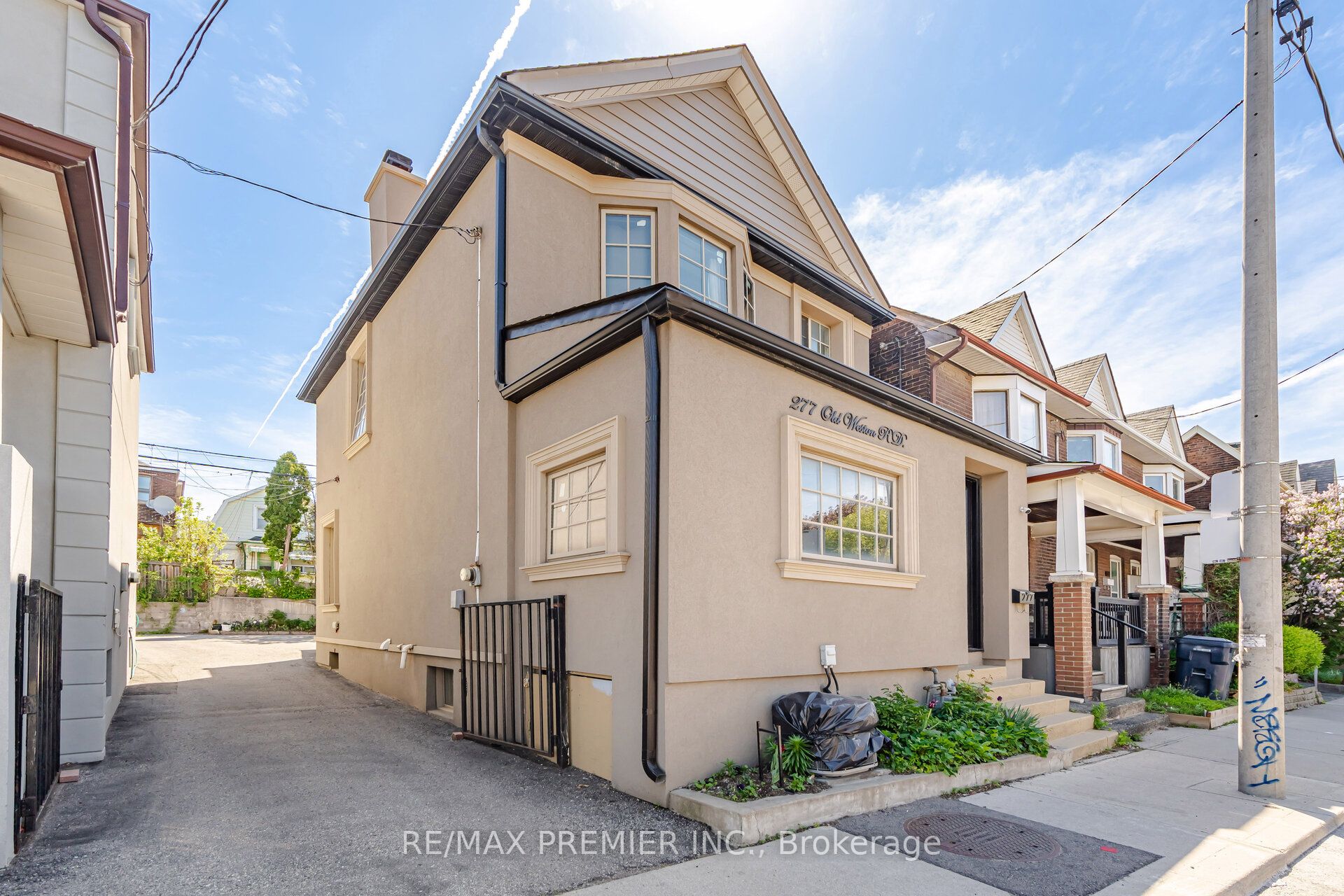 277 Old Weston Road, Toronto, ON M6N 3A7 photo 2