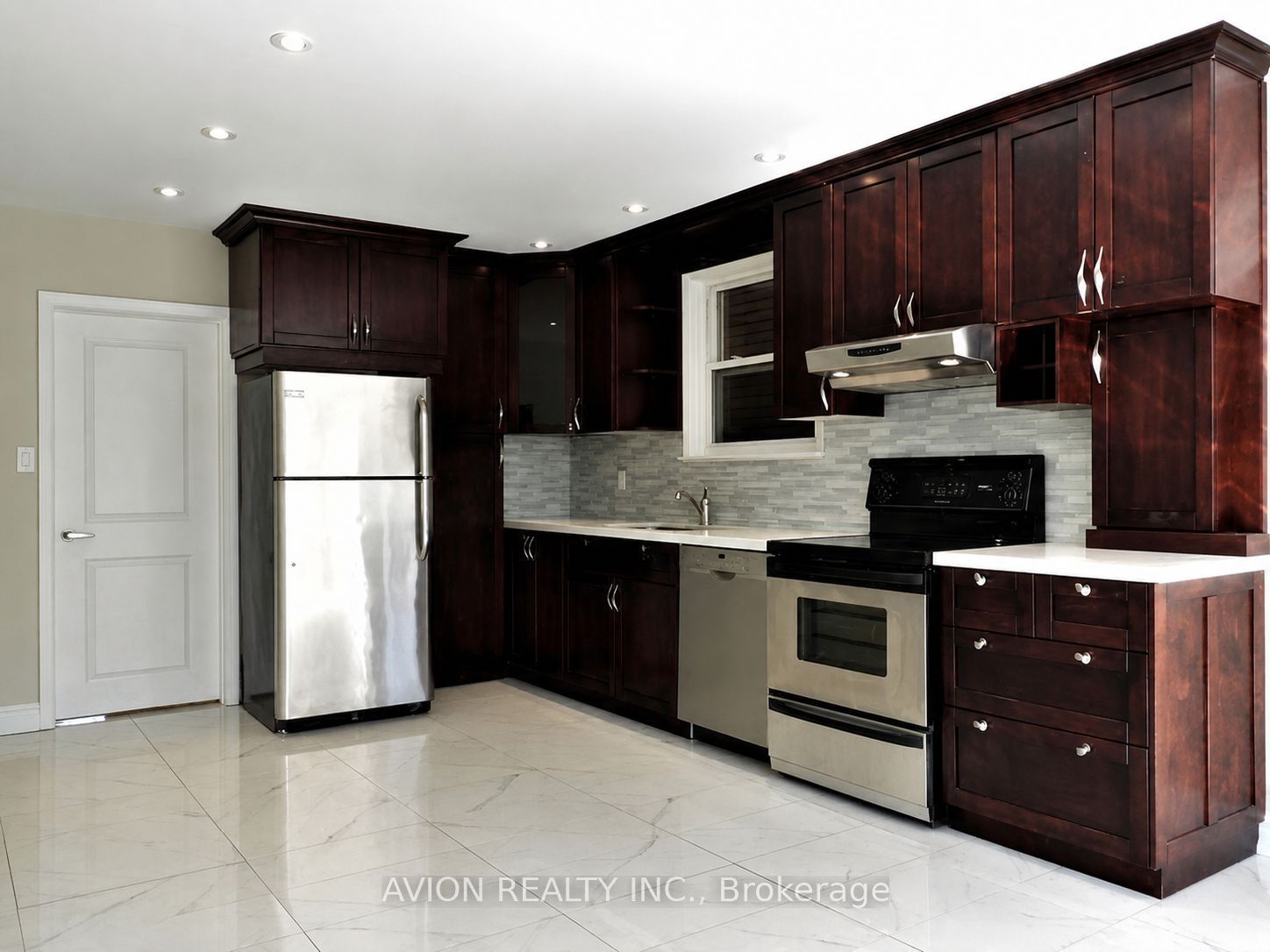 42 Emerald Crescent 2, Toronto, ON M8V 2B6 photo 2