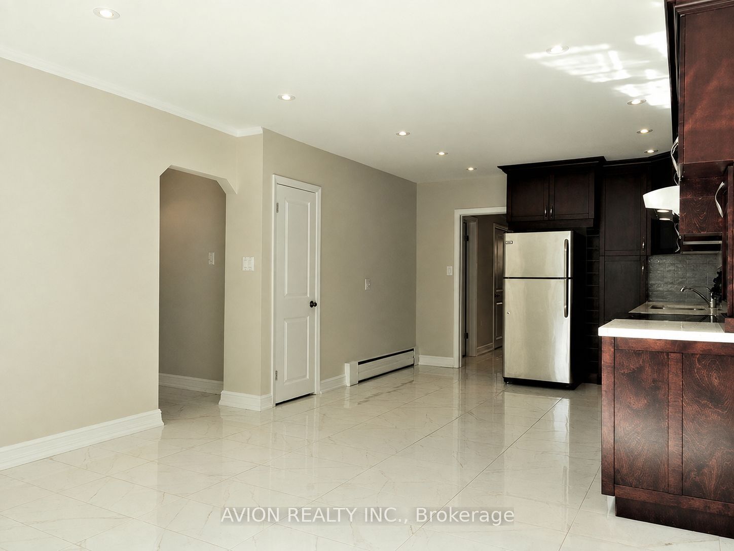 42 Emerald Crescent 2, Toronto, ON M8V 2B6 photo 3