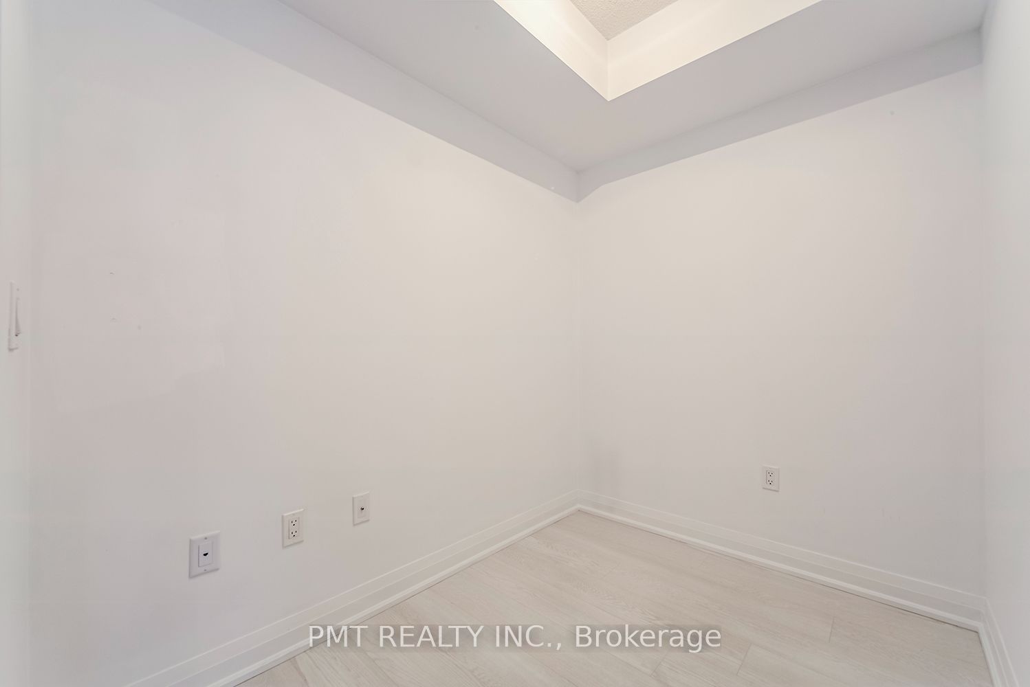 10 Gibbs Road 614, Toronto, ON M9B 0E2 photo 3