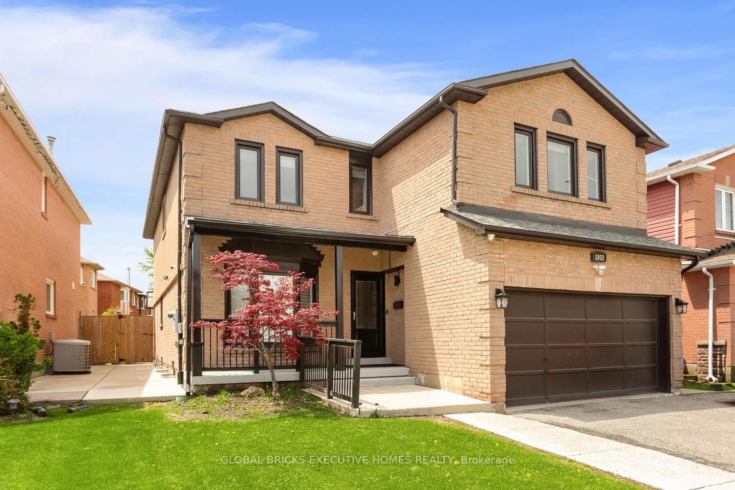 5952 Grossbeak Drive, Mississauga, ON L5N 6B3 photo 3