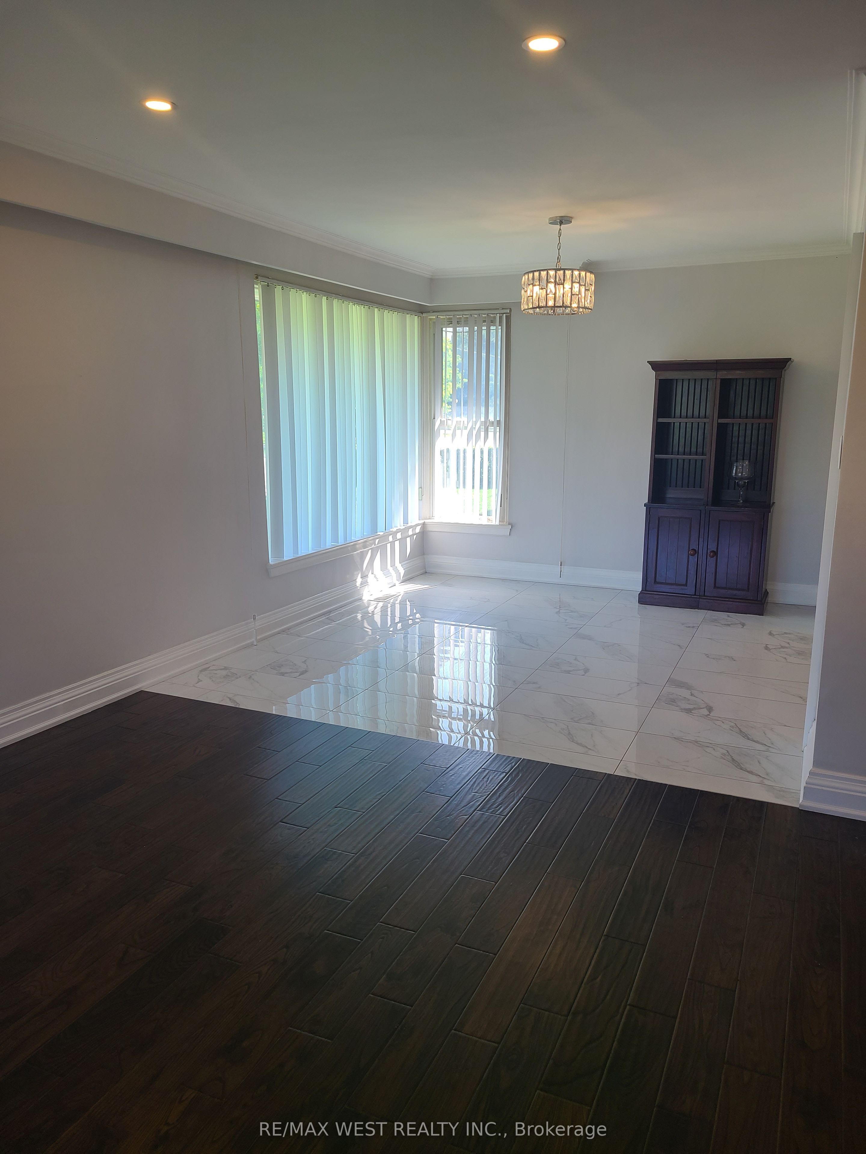 43 Playfair Avenue, Toronto, ON M6B 2P7 photo 5