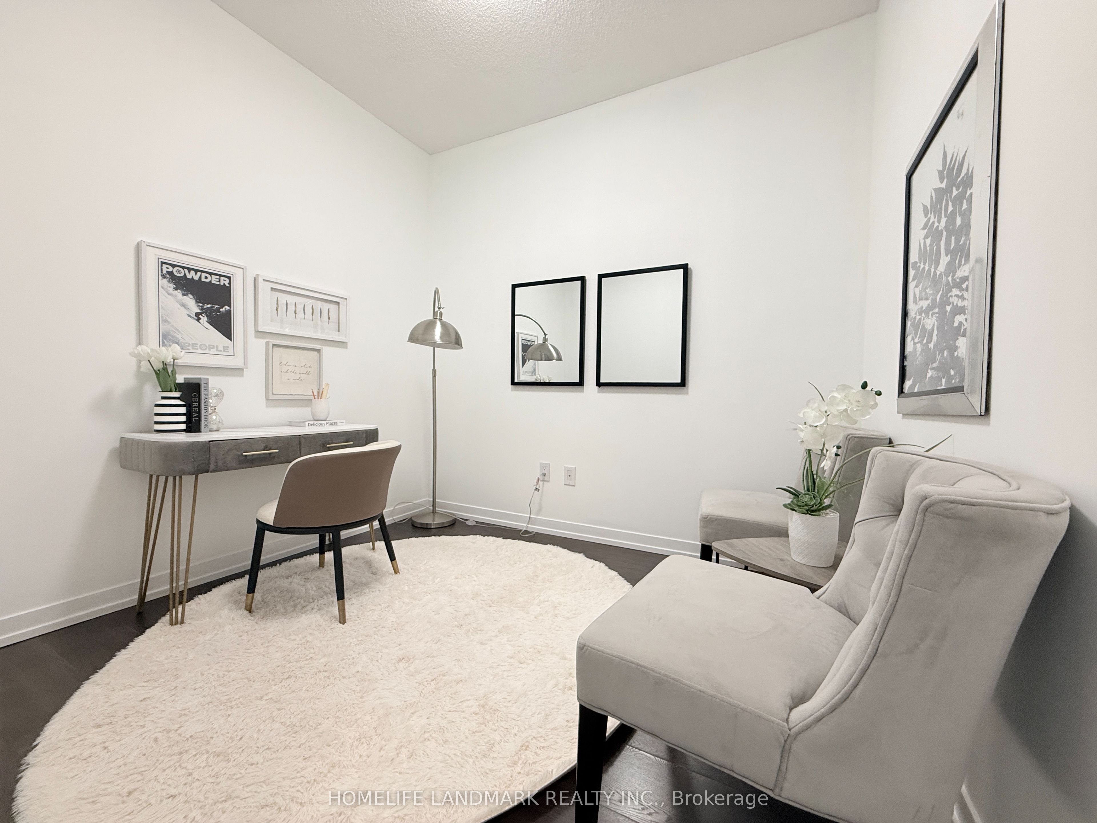 2520 Eglinton Avenue W 1211, Mississauga, ON L5M 0Y4 photo 3