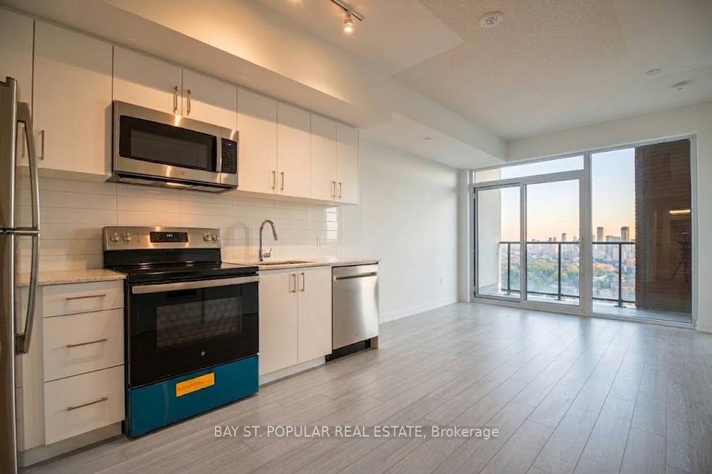 4010 Eglinton Avenue W 1914, Toronto, ON M9A 0G5 photo 4