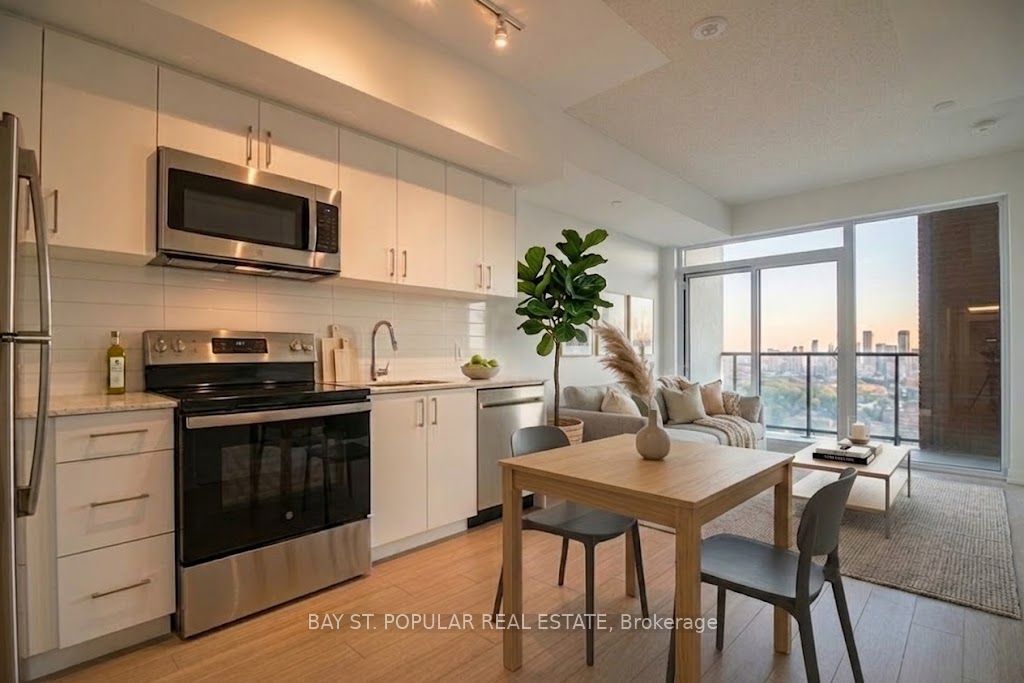 4010 Eglinton Avenue W 1914, Toronto, ON M9A 0G5 photo 5