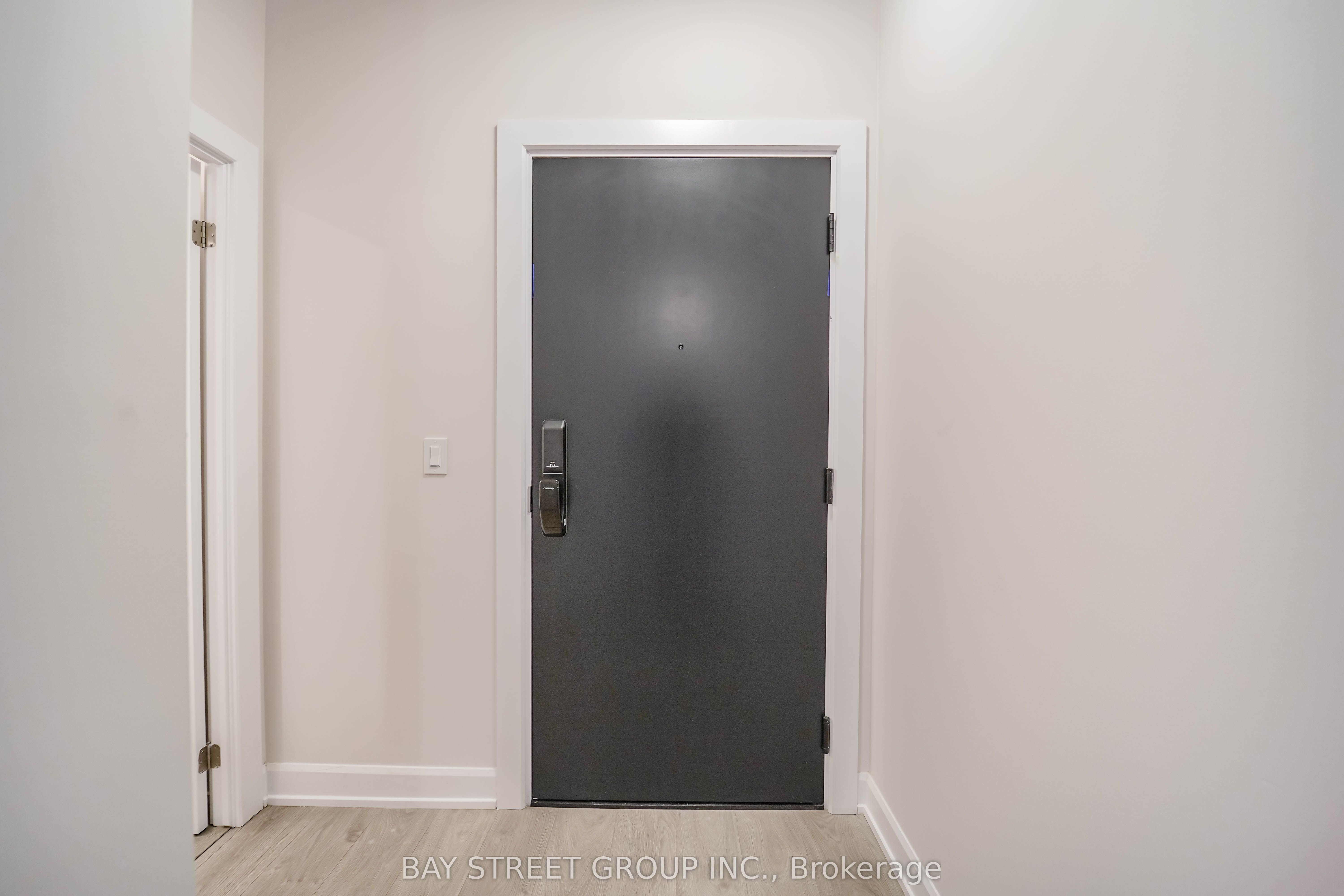 3200 William Coltson Avenue 717, Oakville, ON L6H 7W6 photo 5