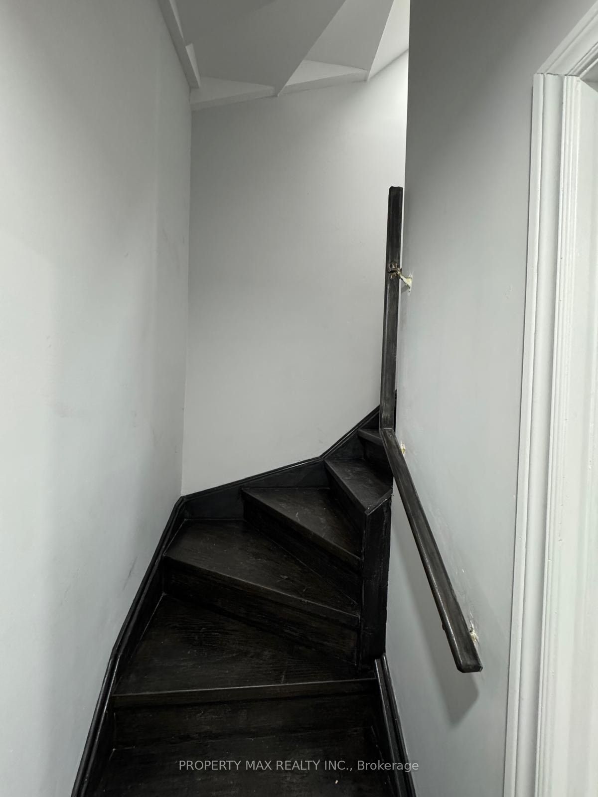 41 Trudelle Crescent Basement Sep ent, Brampton, ON L7A 2Z2 photo 2