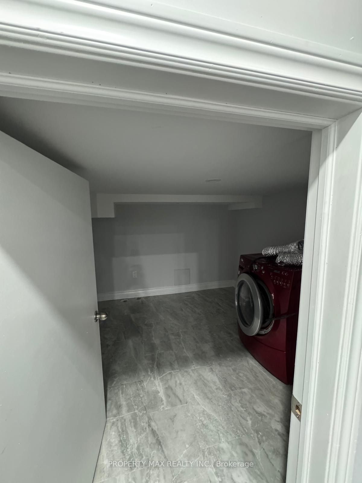 41 Trudelle Crescent Basement Sep ent, Brampton, ON L7A 2Z2 photo 3