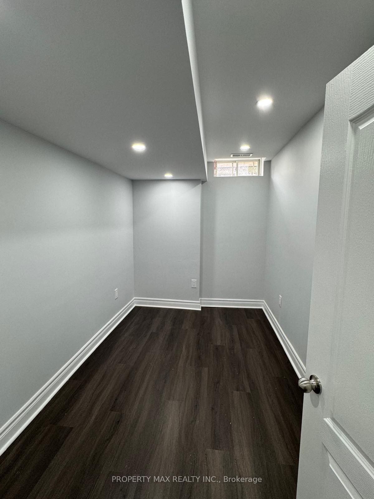 41 Trudelle Crescent Basement Sep ent, Brampton, ON L7A 2Z2 photo 4