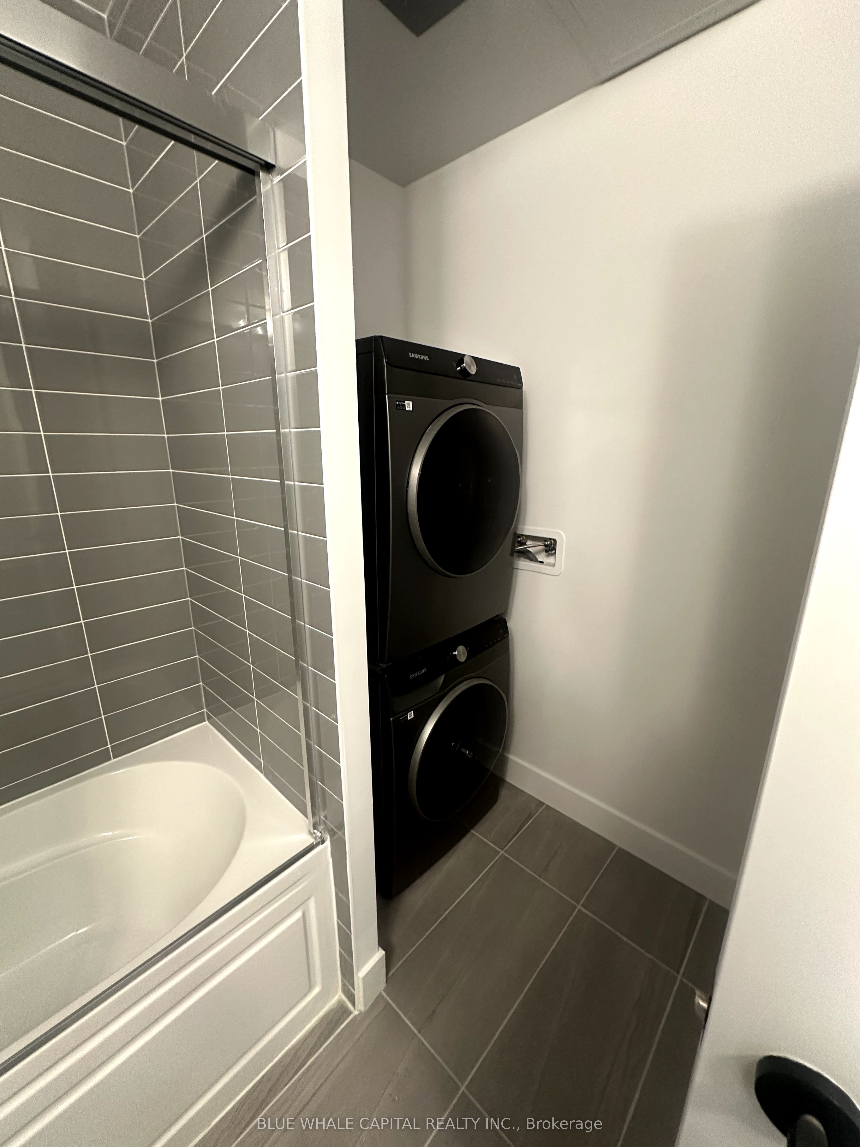 2333 Khalsa Gate 810, Oakville, ON L7M 0X7 photo 5