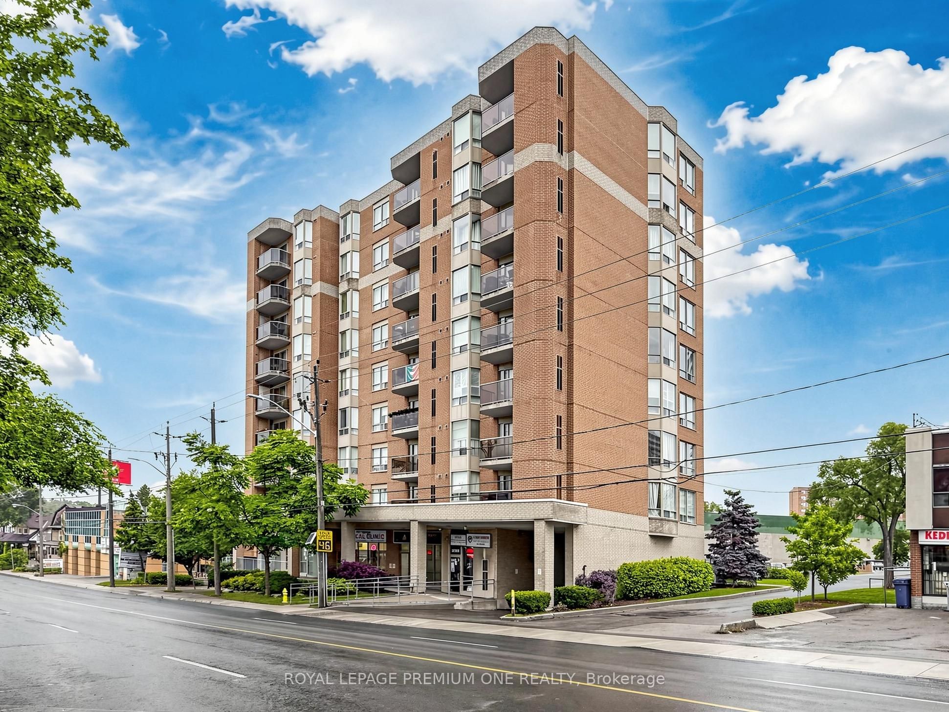 2088 Lawrence Ave Avenue W 808, Toronto, ON M9N 3Z9 photo 2