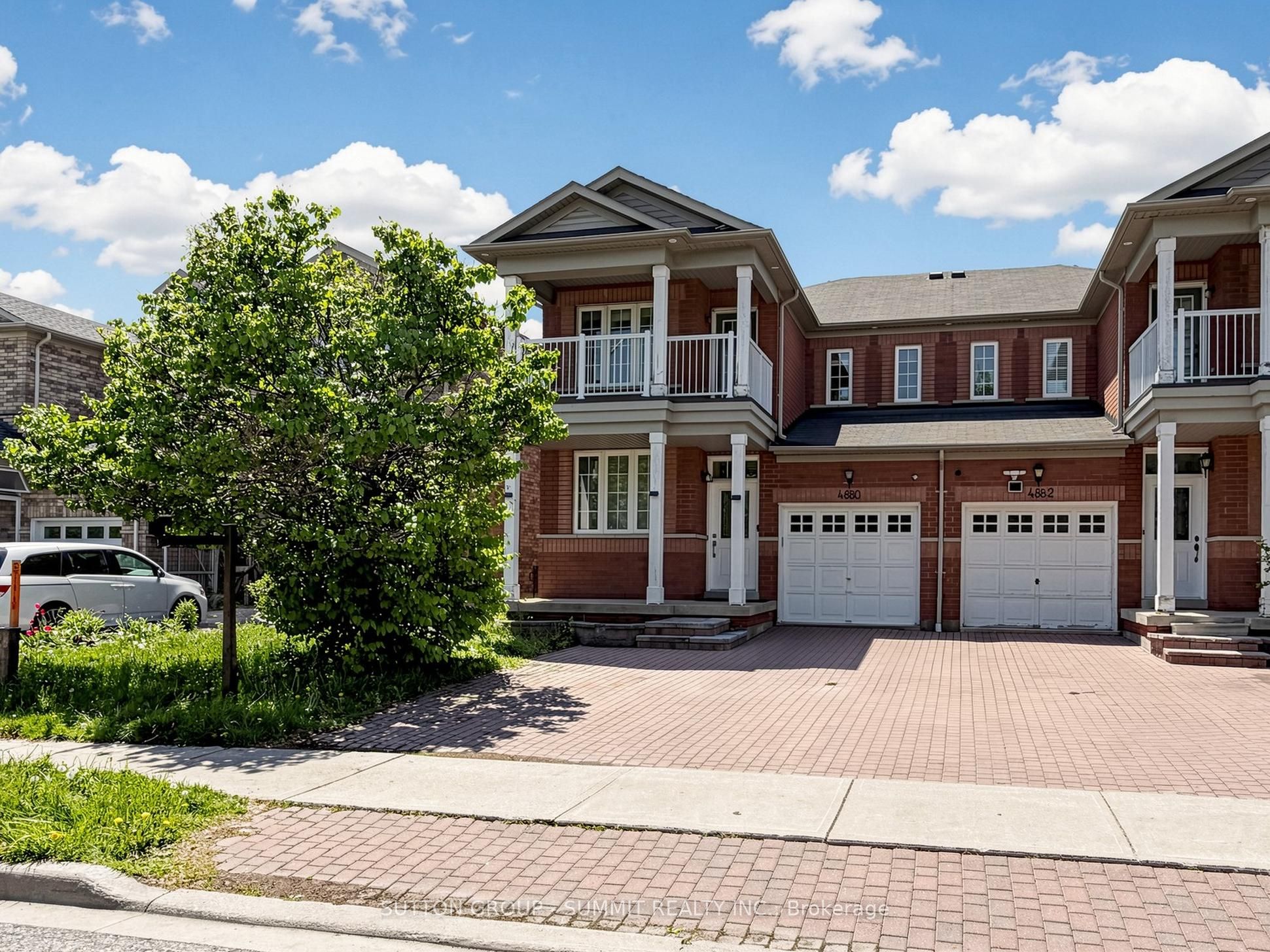 4880 W YORKSHIRE Avenue, Mississauga, ON L4Z 4H6 photo 2