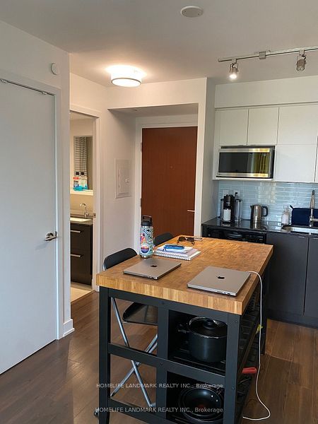 160 Flemington Road 321, Toronto, ON M6A 0A9 photo 3