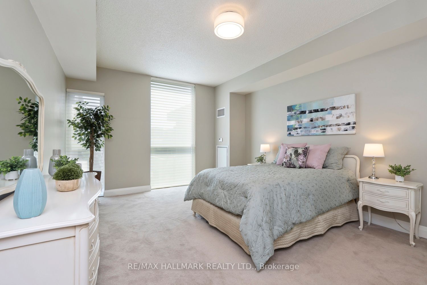 1 Hurontario Street 601, Mississauga, ON L5G 0A3 photo 5