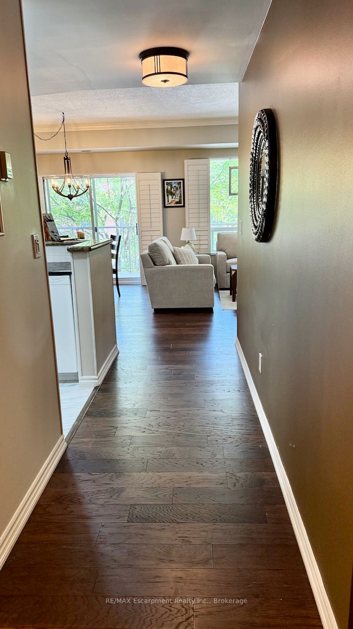 5188 Lakeshore Road 310, Burlington, ON L7L 6P4 photo 4