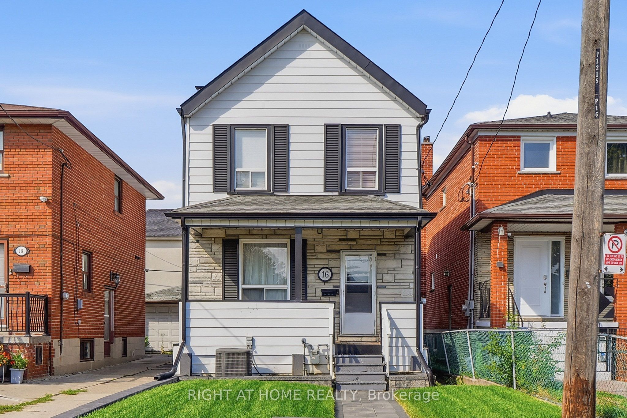 16 Greendale Avenue, Toronto, ON M6N 4P5 photo 2