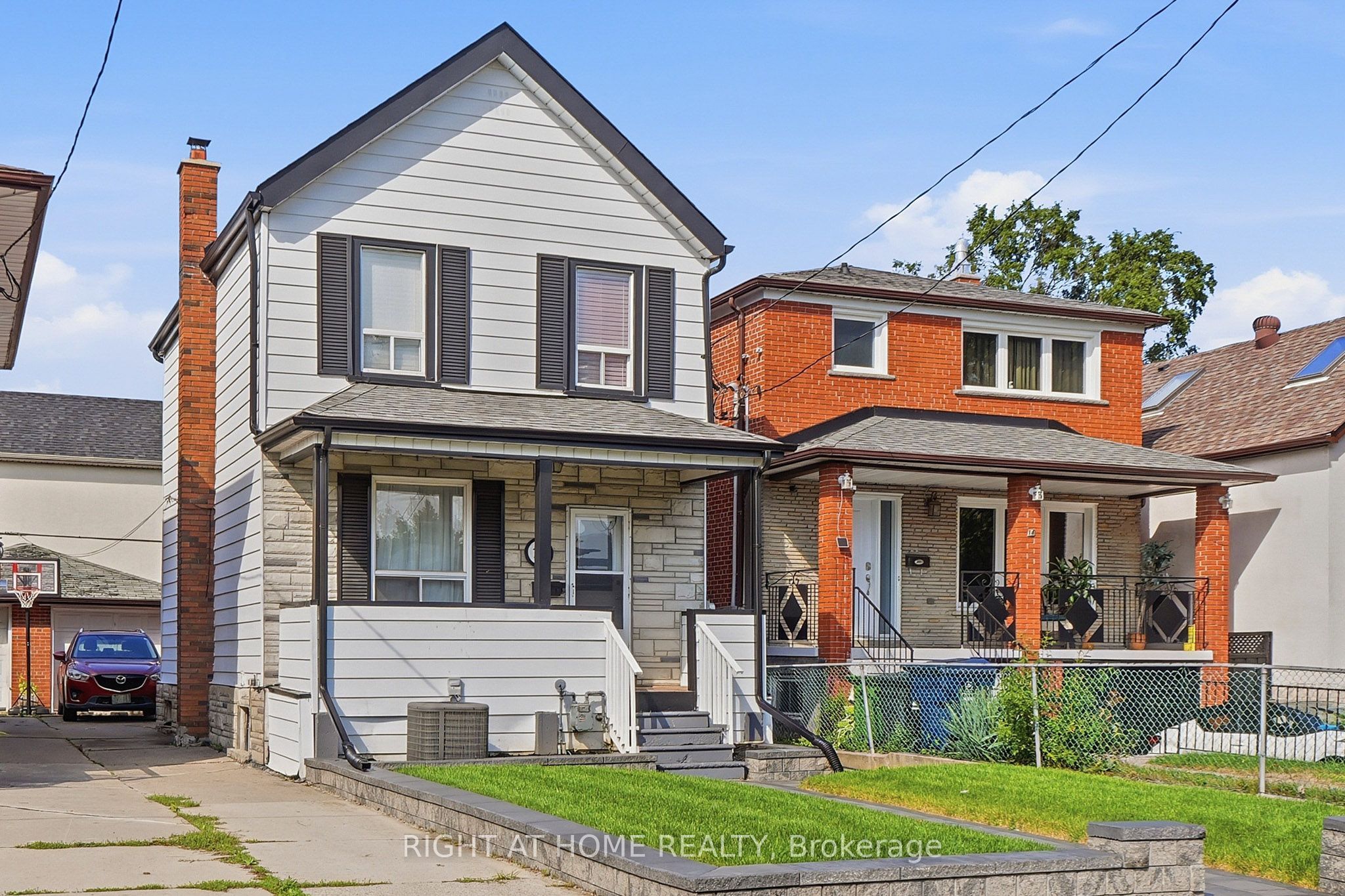 16 Greendale Avenue, Toronto, ON M6N 4P5 photo 3
