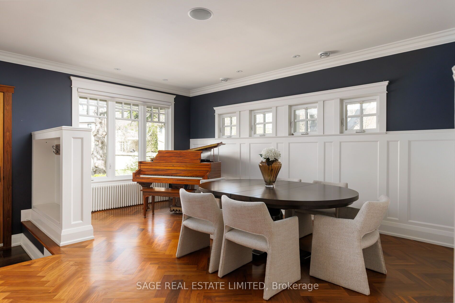 39 Loyalist Road, Toronto, ON M9A 3P2 photo 3