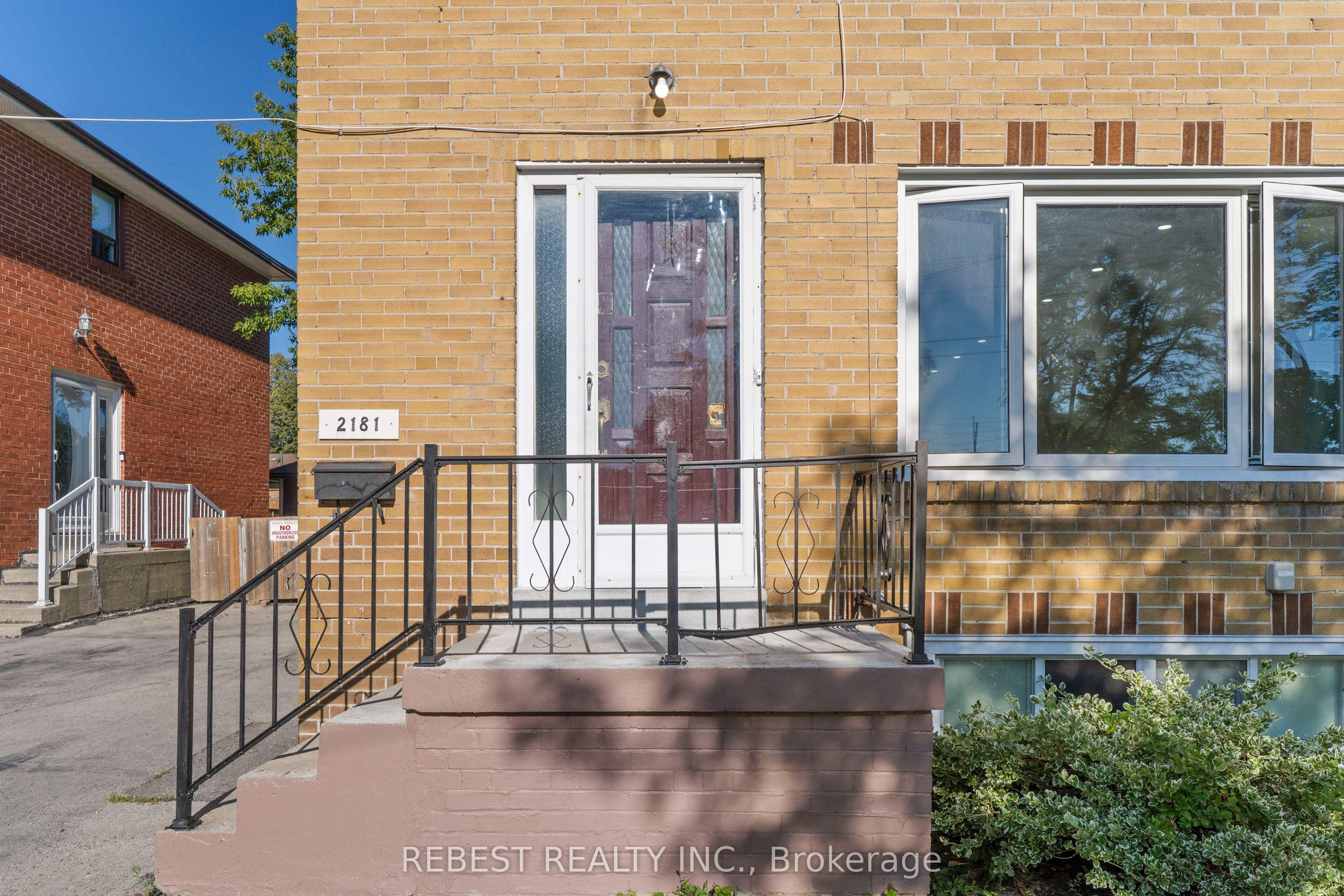2181 Wiseman Court, Mississauga, ON L5J 1P3 photo 4