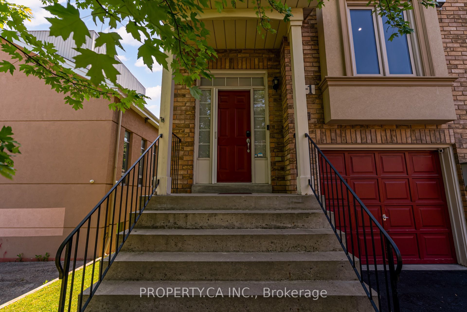 8 Skeens Lane 1, Toronto, ON M8W 4Z5 photo 3